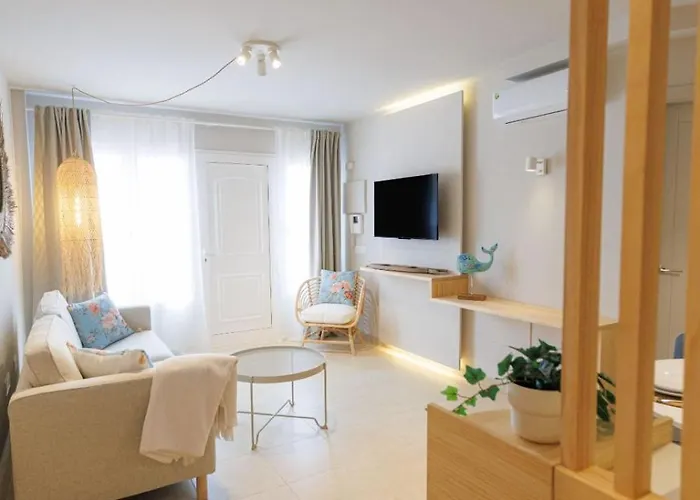 2 Delux Bedrooms Central&pool&beach Apartman