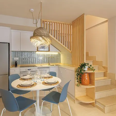 2 Delux Bedrooms Central&pool&beach Appartamento