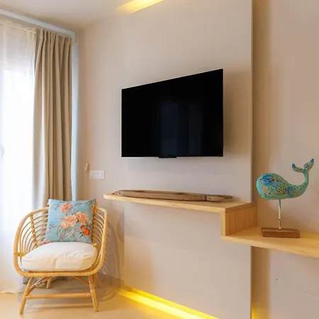 2 Delux Bedrooms Central&pool&beach Appartamento *
