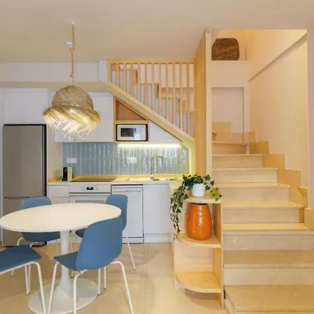 2 Delux Bedrooms Central&pool&beach Апартаменты