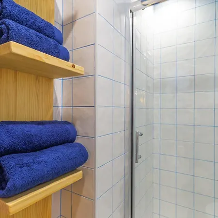 2 Delux Bedrooms Central&pool&beach Апартаменты